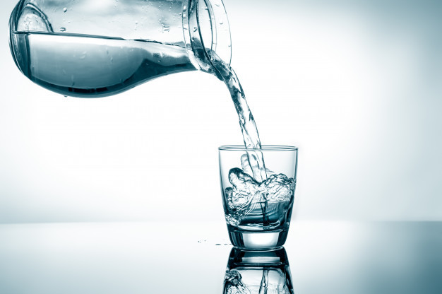 filling-glass-water_87646-2131.jpg